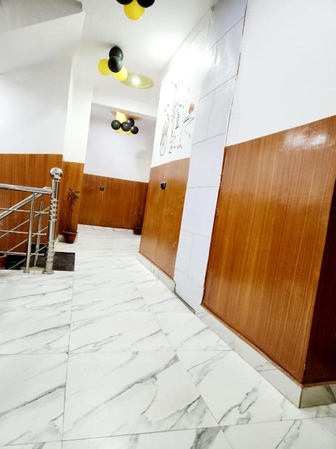 The Hotel Grace Place Inn ニューデリー エクステリア 写真