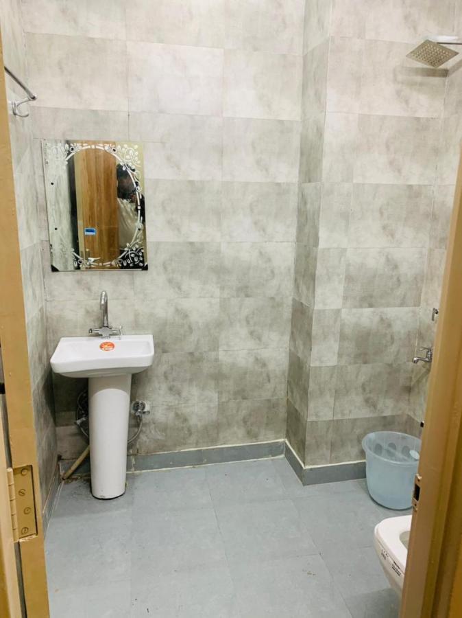 The Hotel Grace Place Inn ニューデリー エクステリア 写真